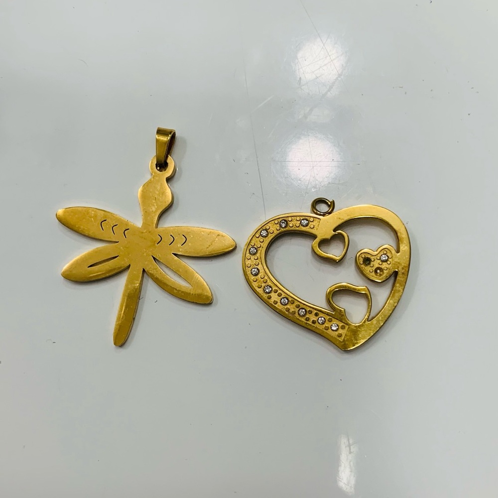 Pendant 2 for $7